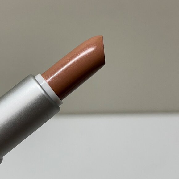 Club Monaco Cream Frost Lipstick in Shade FAIR PLAY Full Size NEW Discontinued - Picture 2 of 9